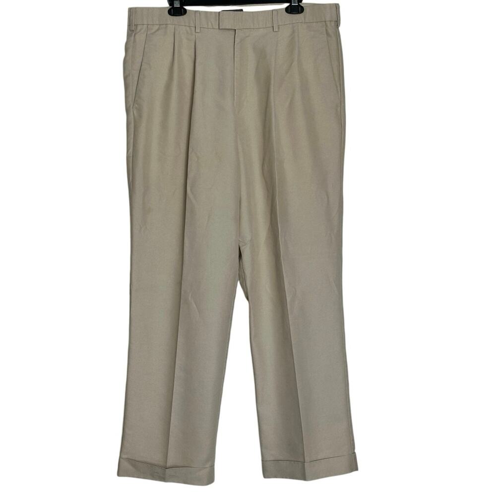 Dockers Pleated Relaxed Fit Beige Khakis Work Dress Pants Golf 36x30 Chino